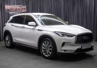 Подержанный автомобиль Infiniti QX50 2019 года (3 фото)
