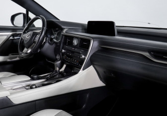 Подержанный автомобиль Lexus RX 2016 года (9 фото)