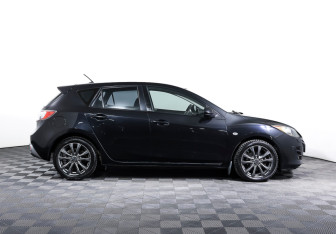 Подержанный автомобиль Mazda 3 Hatchback 2009 года (4 фото)