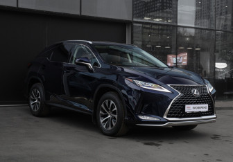 Подержанный автомобиль Lexus RX 2020 года (3 фото)