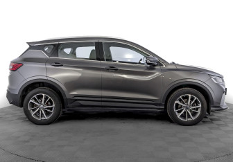 Подержанный автомобиль Geely Coolray 2022 года (4 фото)