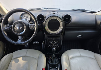 Подержанный автомобиль MINI Countryman 2012 года (11 фото)