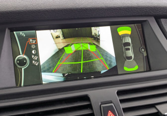 Подержанный автомобиль BMW X6 2013 года (28 фото)