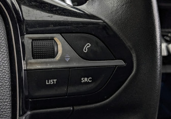 Подержанный автомобиль Peugeot 3008 2021 года (29 фото)