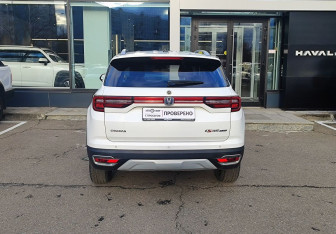 Подержанный автомобиль Changan CS35PLUS 2019 года (6 фото)