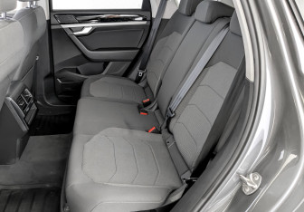 Подержанный автомобиль Volkswagen Touareg 2019 года (12 фото)