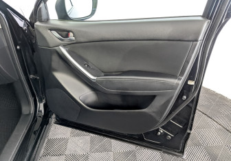 Подержанный автомобиль Mazda CX-5 2016 года (24 фото)