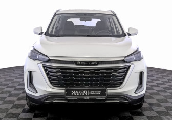 Подержанный автомобиль BAIC X35 2023 года (2 фото)