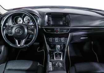 Подержанный автомобиль Mazda 6 Sedan 2014 года (10 фото)