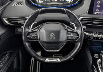 Подержанный автомобиль Peugeot 3008 2018 года (21 фото)