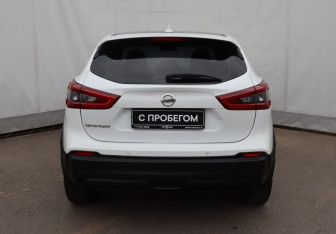 Подержанный автомобиль Nissan Qashqai 2019 года (5 фото)