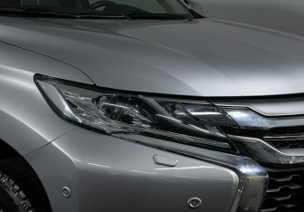 Подержанный автомобиль Mitsubishi Pajero Sport 2019 года (18 фото)