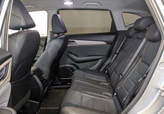 Подержанный автомобиль Haval F7 2024 года (12 фото)