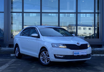 Подержанный автомобиль Skoda Rapid Liftback 2019 года (3 фото)