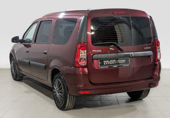 Подержанный автомобиль LADA (ВАЗ) Largus Wagon 2014 года (7 фото)