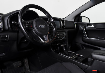 Подержанный автомобиль Kia Sportage 2016 года (11 фото)