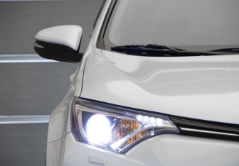 Подержанный автомобиль Toyota RAV4 2016 года (31 фото)