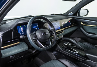 Подержанный автомобиль Geely Monjaro 2023 года (11 фото)