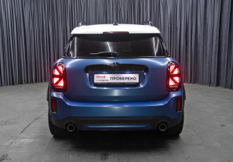 Подержанный автомобиль MINI Countryman 2021 года (6 фото)