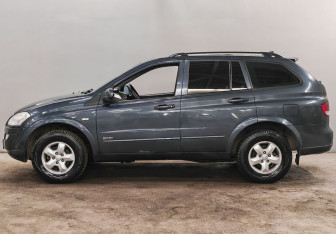 Подержанный автомобиль SsangYong Kyron 2012 года (8 фото)