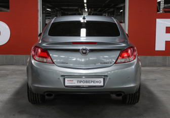 Подержанный автомобиль Opel Insignia Sedan 2013 года (6 фото)