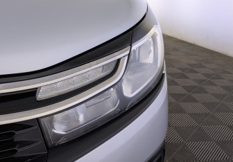 Подержанный автомобиль Citroen C4 Sedan 2020 года (11 фото)