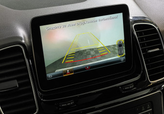 Подержанный автомобиль Mercedes-Benz GLE 2017 года (17 фото)