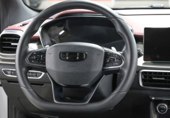 Подержанный автомобиль Geely Coolray 2019 года (16 фото)