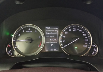 Подержанный автомобиль Lexus ES 2016 года (12 фото)