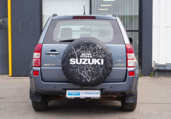 Подержанный автомобиль Suzuki Grand Vitara 2006 года (6 фото)
