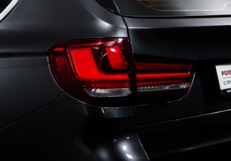 Подержанный автомобиль BMW X5 2014 года (17 фото)