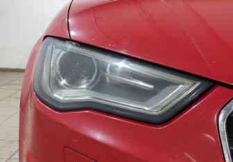 Подержанный автомобиль Audi A3 Sedan 2015 года (11 фото)