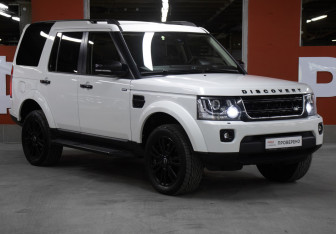 Подержанный автомобиль Land Rover Discovery 2014 года (3 фото)