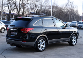 Подержанный автомобиль Hyundai ix55 2010 года (5 фото)