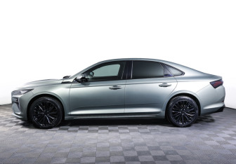 Подержанный автомобиль Geely Preface 2024 года (8 фото)