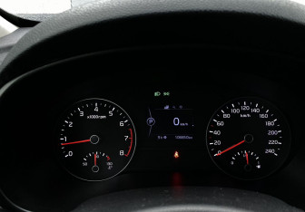 Подержанный автомобиль Kia Sportage 2017 года (26 фото)