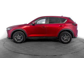 Подержанный автомобиль Mazda CX-5 2018 года (9 фото)