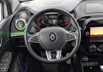 Подержанный автомобиль Renault Kaptur 2020 года (22 фото)