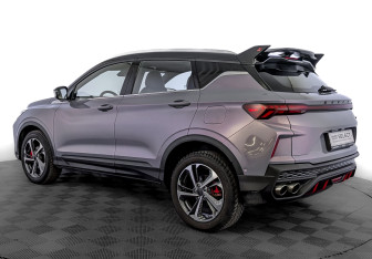 Подержанный автомобиль Geely Coolray 2024 года (7 фото)