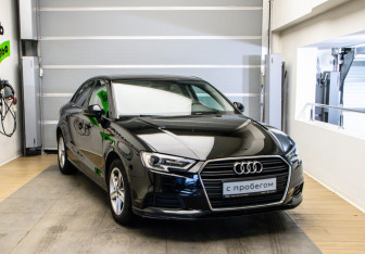 Подержанный автомобиль Audi A3 Sedan 2016 года (3 фото)