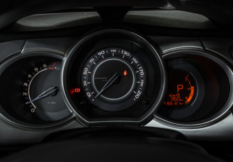 Подержанный автомобиль Citroen C3 Hatchback 2010 года (11 фото)