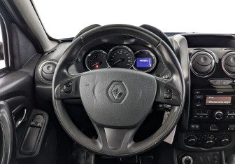Подержанный автомобиль Renault Duster 2018 года (21 фото)