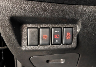 Подержанный автомобиль Nissan X-Trail 2013 года (18 фото)