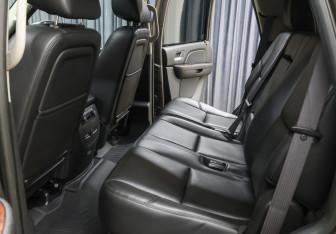 Подержанный автомобиль Chevrolet Tahoe 2013 года (11 фото)