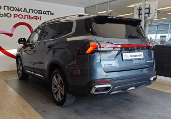 Подержанный автомобиль Geely Okavango 2023 года (6 фото)