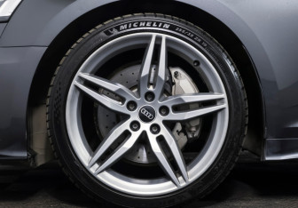 Подержанный автомобиль Audi A5 Liftback 2021 года (21 фото)