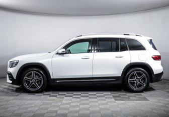 Подержанный автомобиль Mercedes-Benz GLB 2020 года (8 фото)