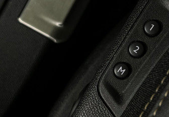 Подержанный автомобиль Peugeot 3008 2021 года (16 фото)