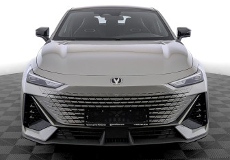 Новый Changan UNI-V 2024 (5 фото)