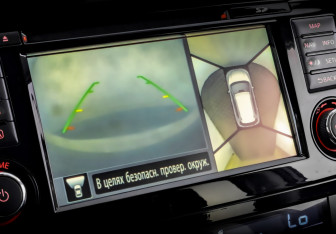 Подержанный автомобиль Nissan X-Trail 2015 года (27 фото)